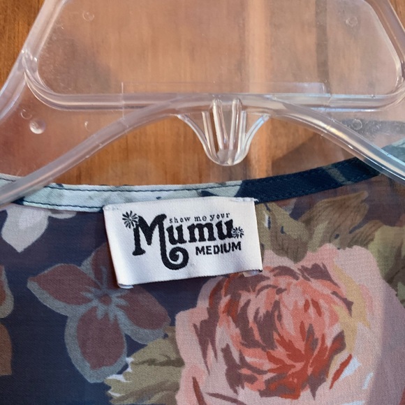 Show me your mumu shirt size medium - Picture 4 of 4